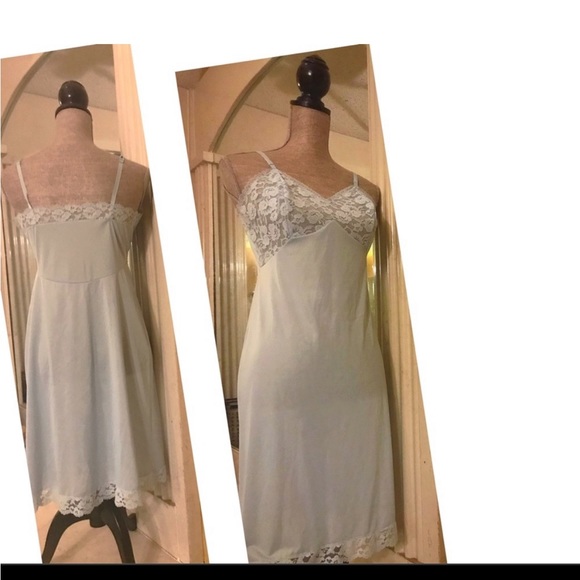 ♥️1960s True Vintage Philmaid Embroidered Pinup Nightie Slip Lingerie M♥️ - Picture 2 of 6